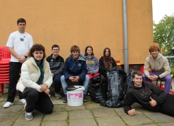 úklid Česka plus sběr kaštanů říjen 2025 na DM