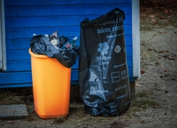 uklid Česka u pískoven v okolí Suchdola nad Lužnicí. říjen 2025