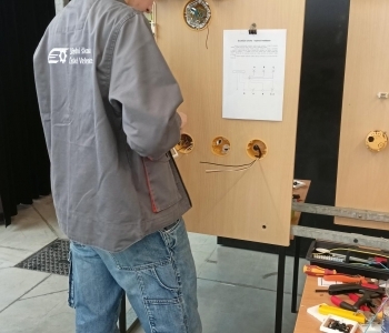 Úspěchy našich studentů na elektrosoutěžích